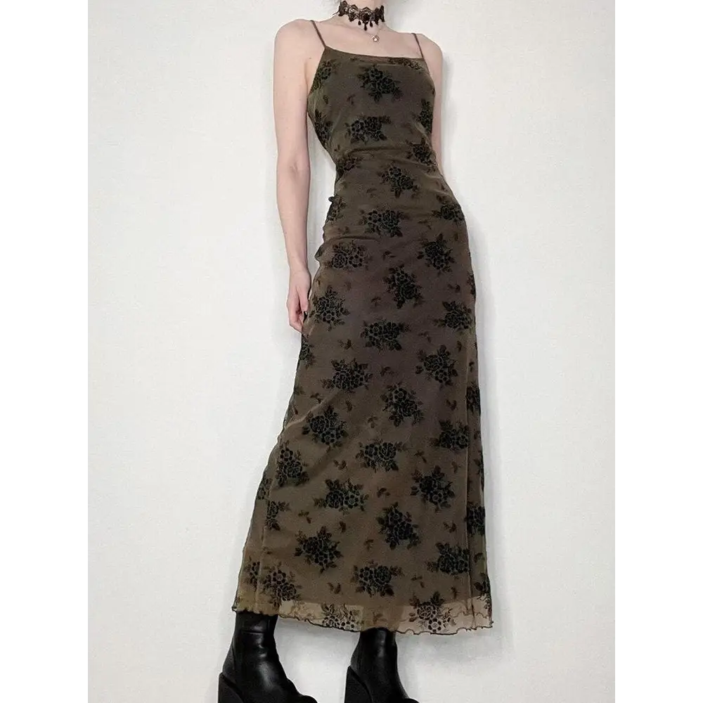 Dark floral pattern halter neck dress for spring and summer - s