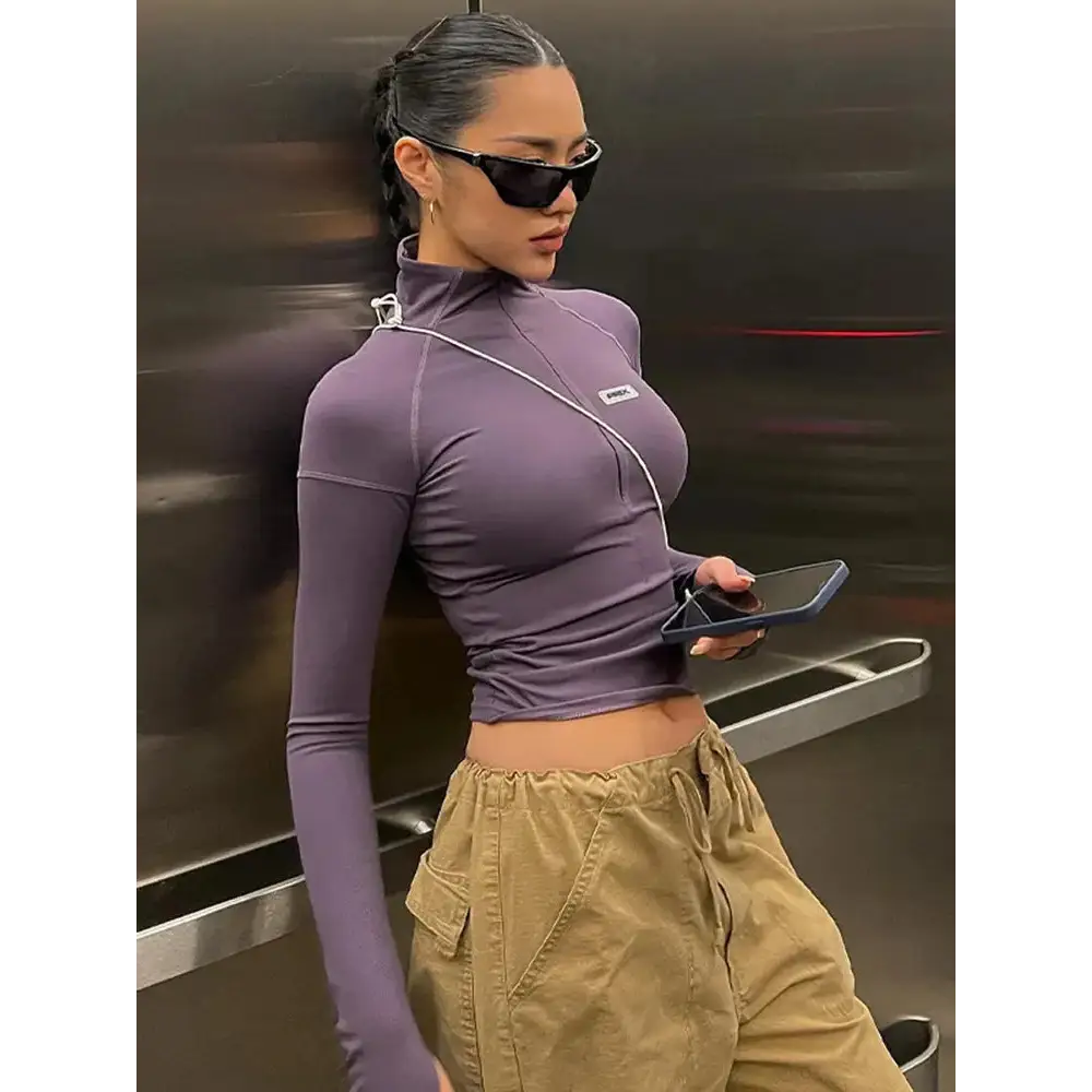 Bodycon half zip top for a modern y2k-inspired look