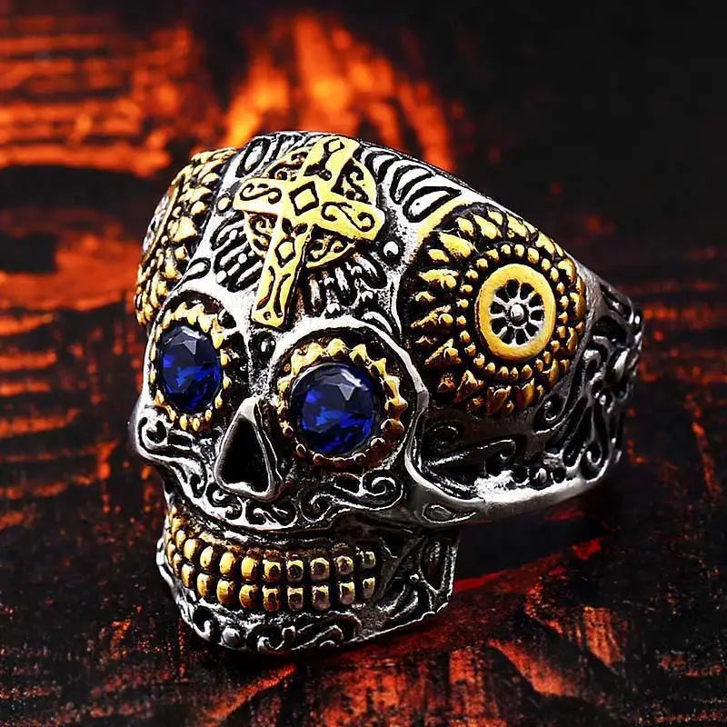 Y2k carved temple skull ring in durable titanium steel - blue eyes / 54 mm - rings