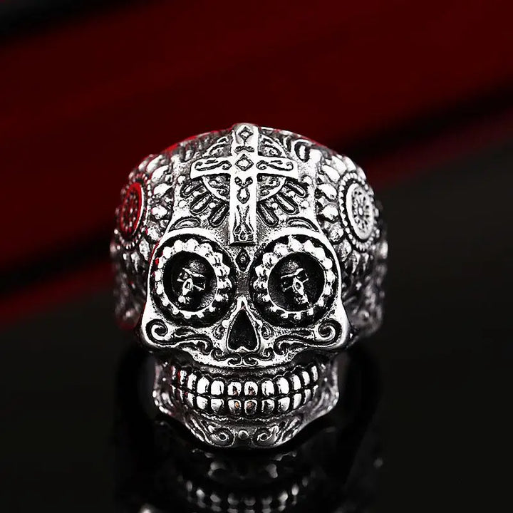 Y2k carved temple skull ring in durable titanium steel - rings