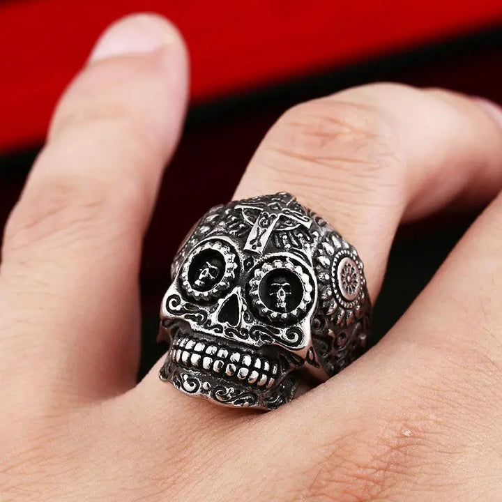 Y2k carved temple skull ring in durable titanium steel - rings