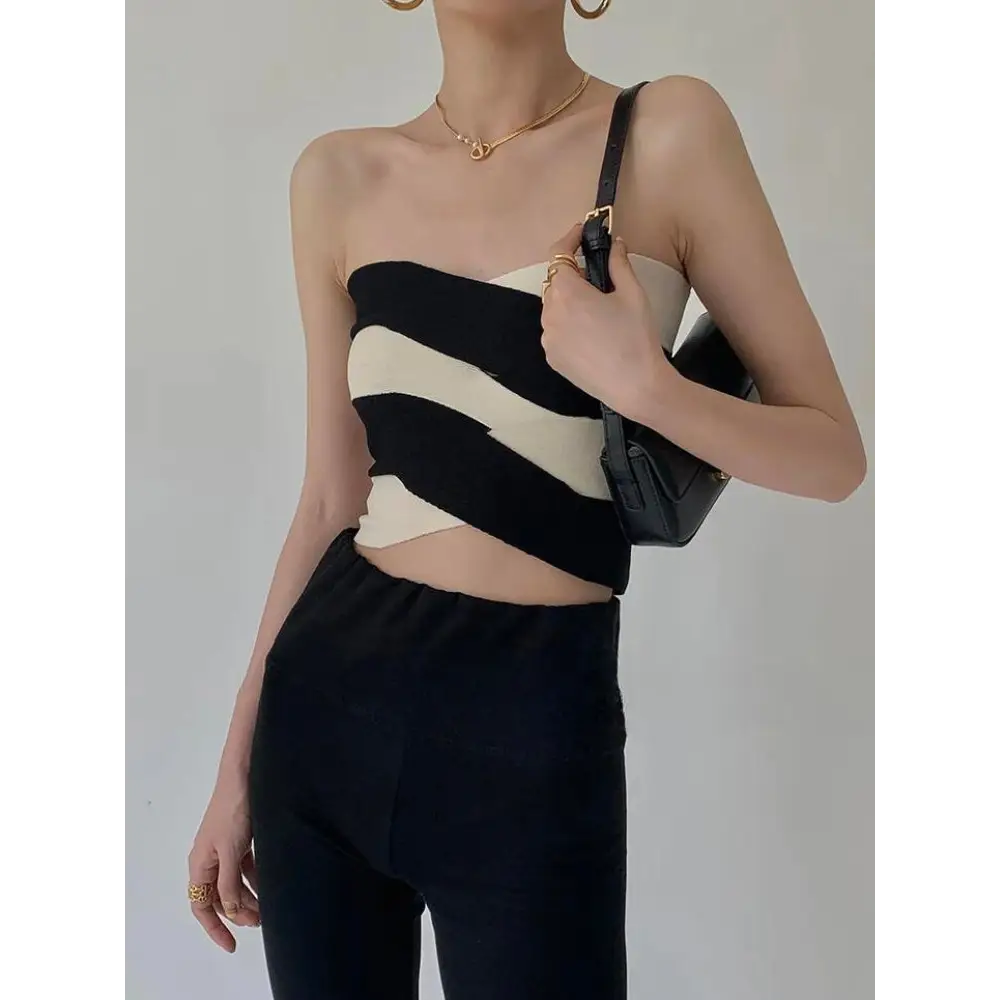 Y2k contrast color zip jacket in soft touch knit fabric - black / one size - top