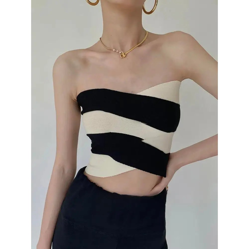 Y2k contrast color zip jacket in soft touch knit fabric - black / one size - top