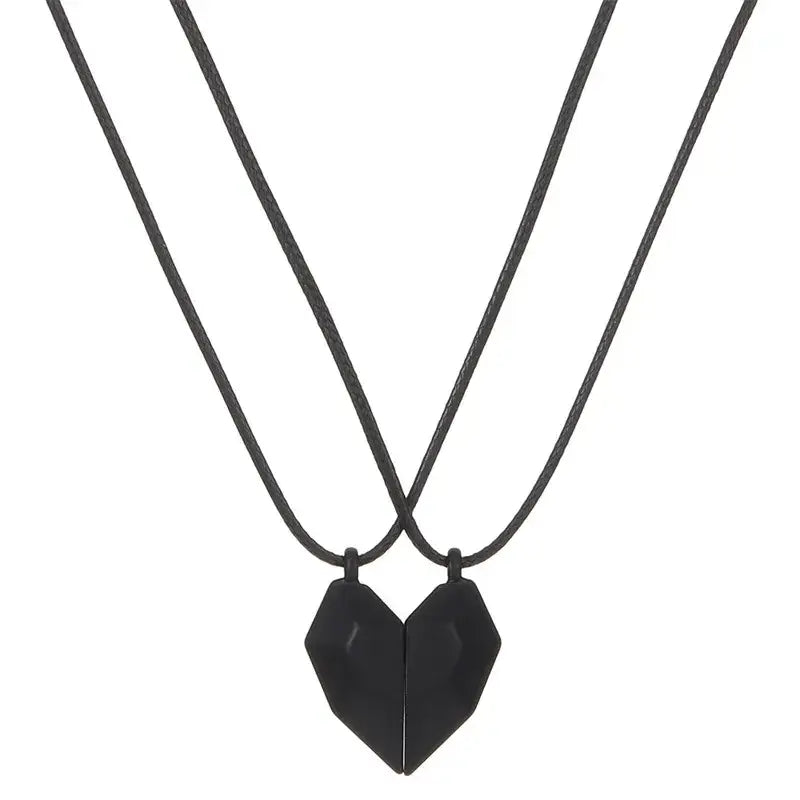 Collier y2k pour couples avec cœurs magnétiques - black - necklaces