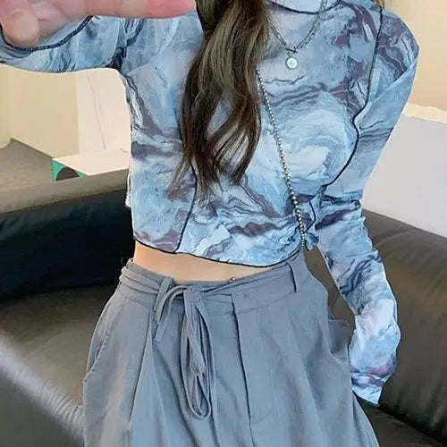 Elegant aesthetic crop top for daring women - a fashion must-have