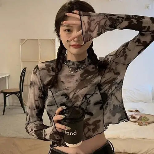 Elegant aesthetic crop top for daring women - a fashion must-have - brown / m