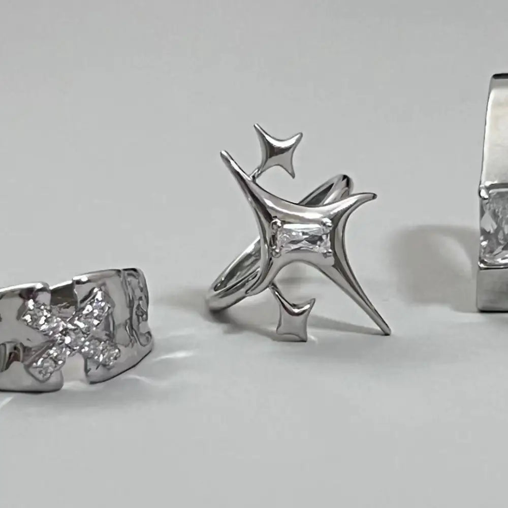 Y2k irregular crystal rings with unique star design
