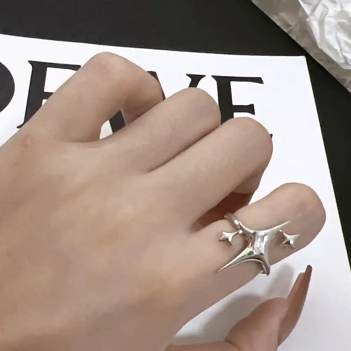 Y2k irregular crystal rings with unique star design