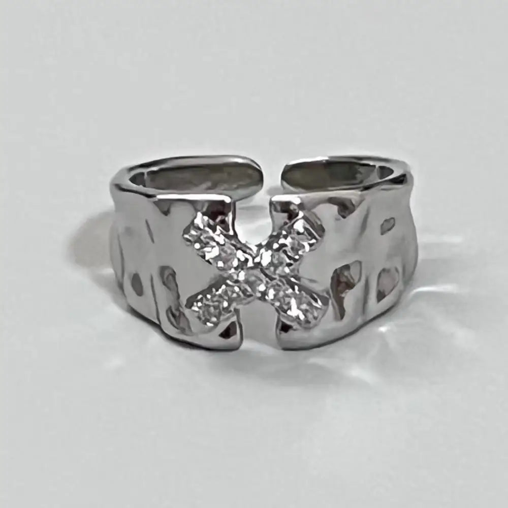Y2k irregular crystal rings with unique star design - x shape