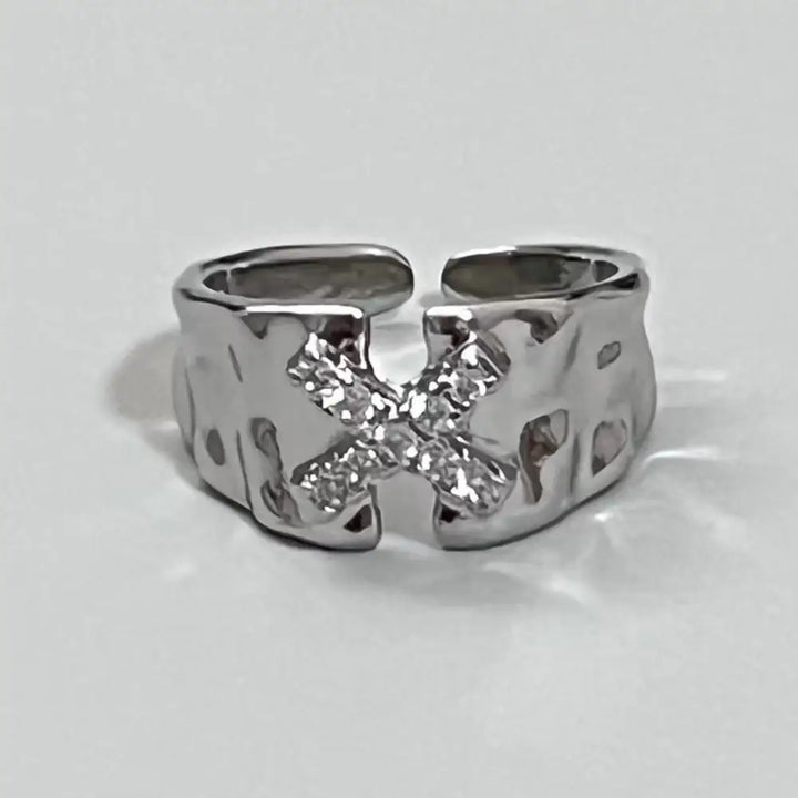 Y2k irregular crystal rings with unique star design - x shape