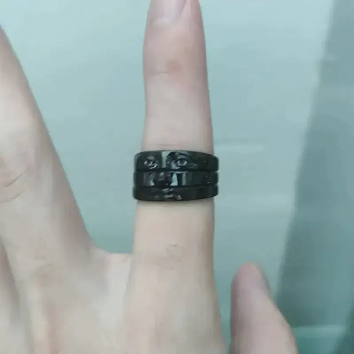 Luxurious stainless steel ring for style and sophistication - black / 7 - rings