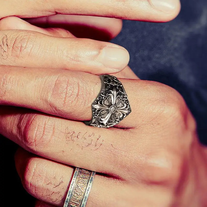 Iris silver carved flower ring for a luxurious style statement - rings