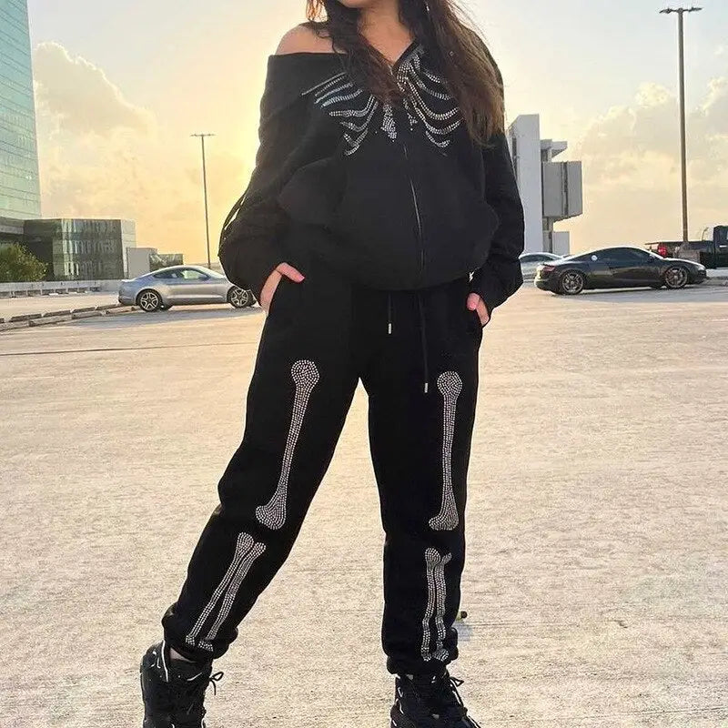 Y2k skeleton jogging: comfort and style guaranteed