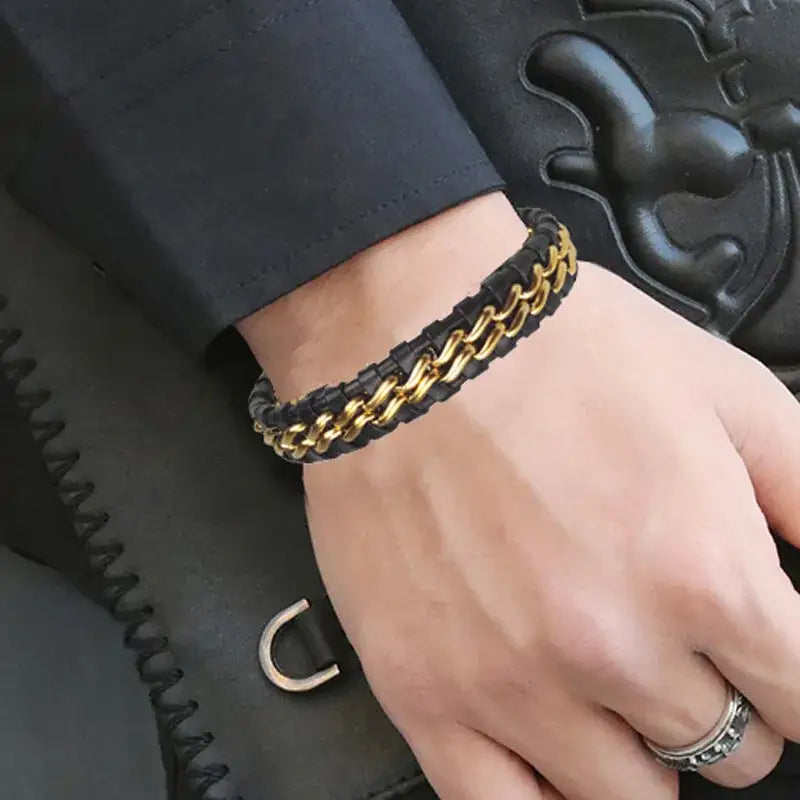 Y2k leather chain bracelet with magnetic clasp and geometric design - necklace