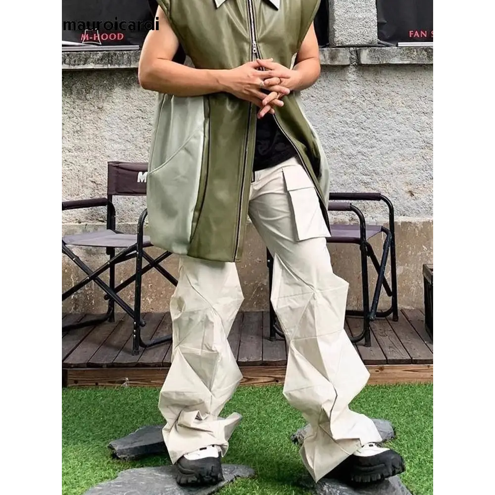 Gorpcore y2k pants: style and functionality