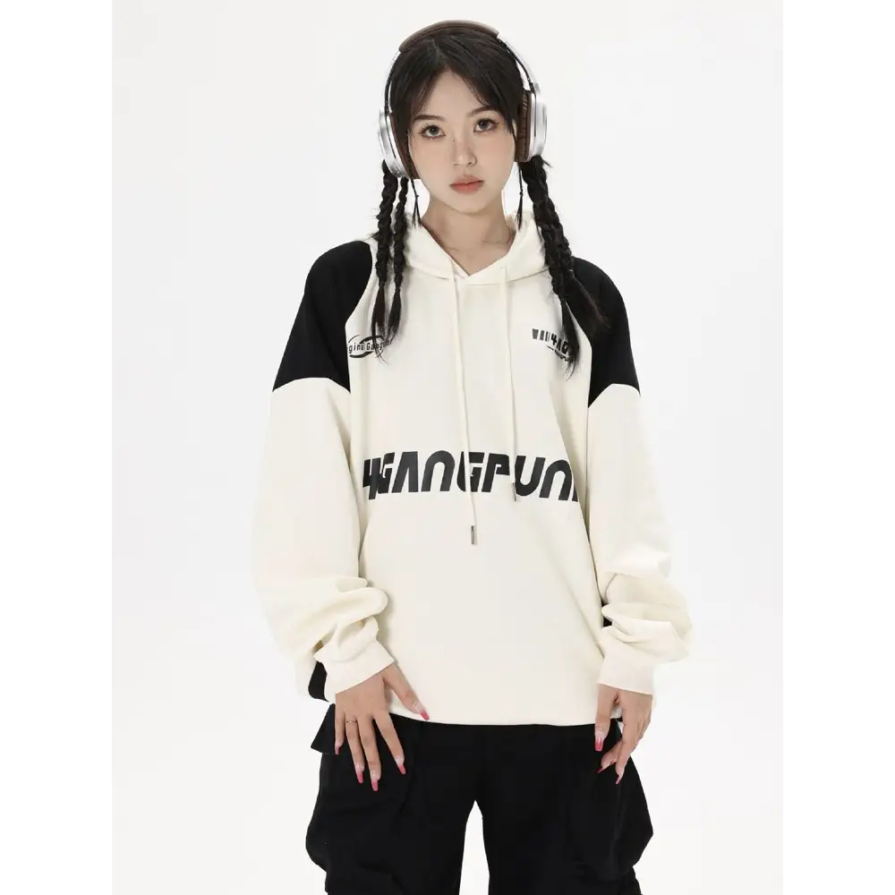 Retro sports hoodie - must-have item for avant-garde fashion - hoodies