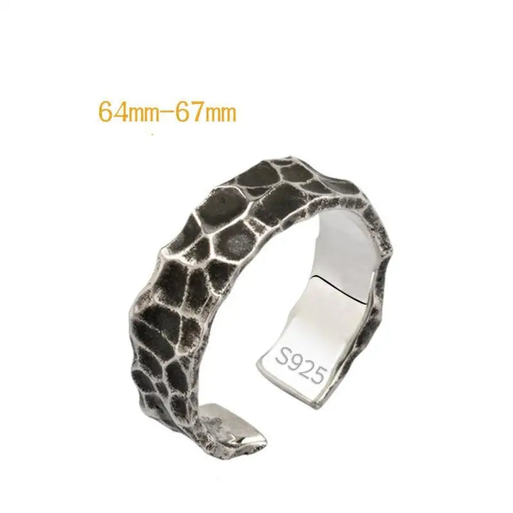 Thai romanian carved ring in silver vintage y2k style - black l code - rings