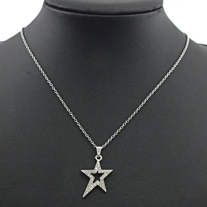 Y2k star pendant necklace with intricate design in zinc alloy - necklaces