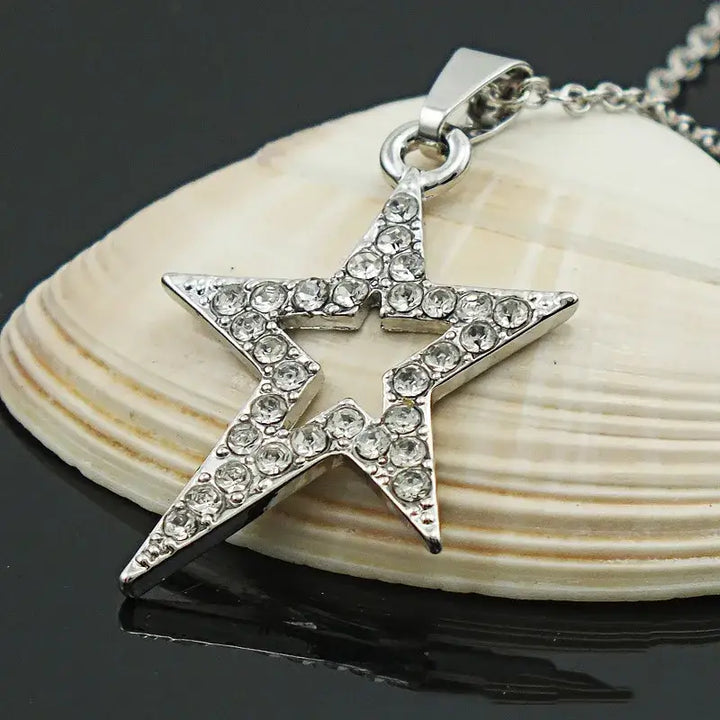 Y2k star pendant necklace with intricate design in zinc alloy - necklaces