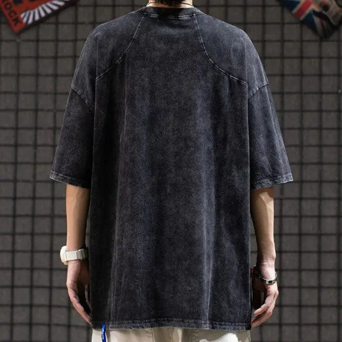 Oversized bandit t-shirt for a rebellious japanese style