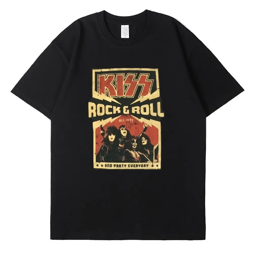Metal kiss y2k t-shirt for a gothic streetwear look