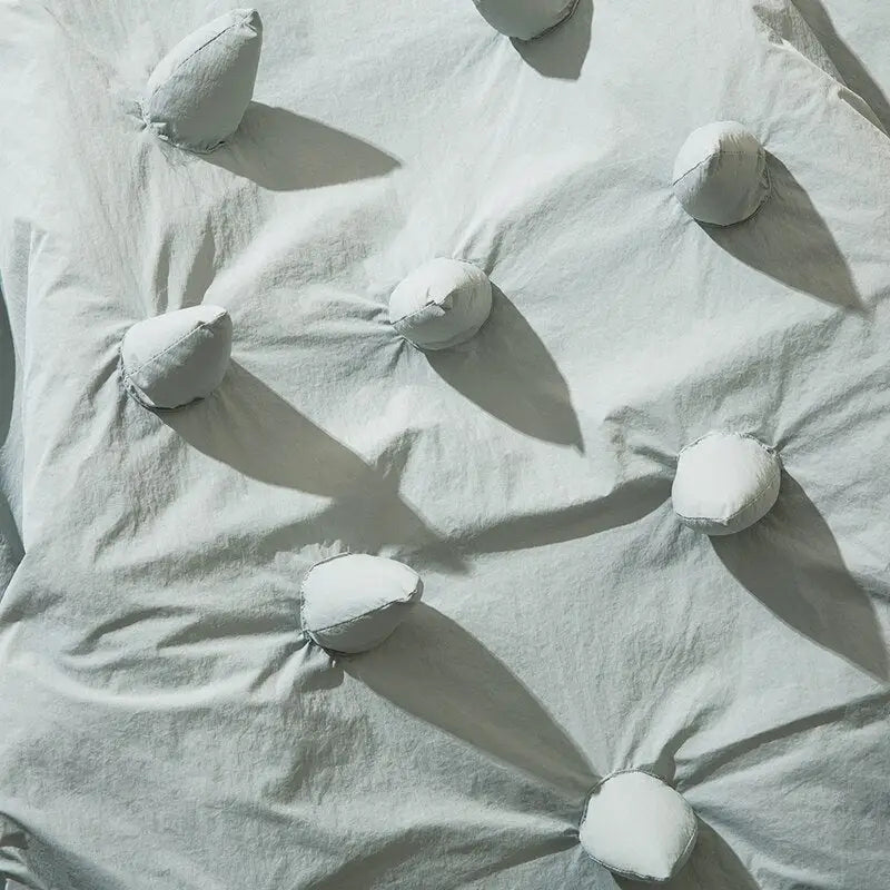 Y2k denim jacket with spikes for a chic and original look