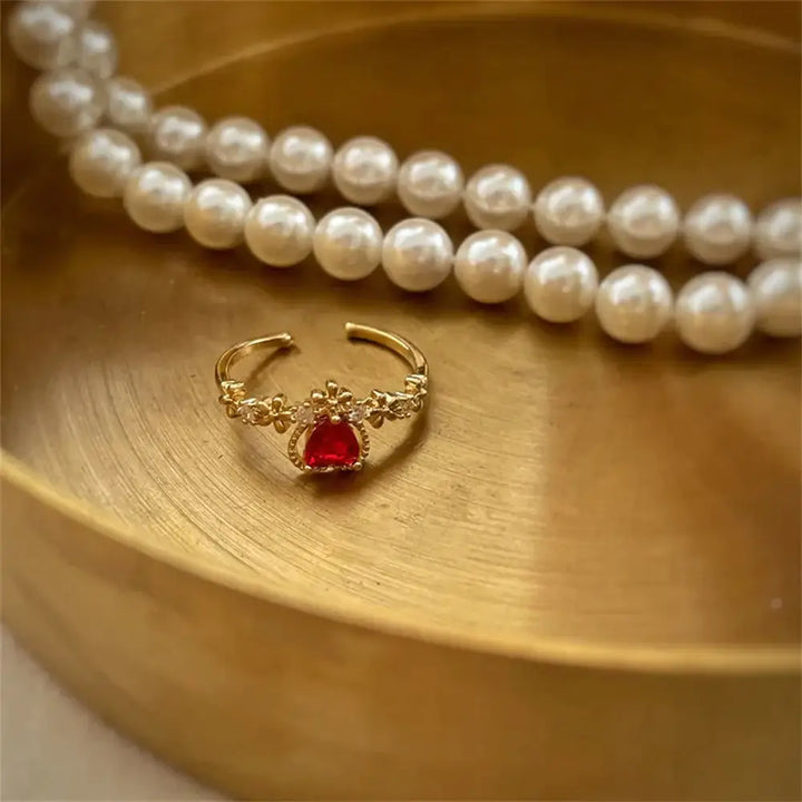 Vintage red crystal gemstone heart ring in zinc alloy - rings