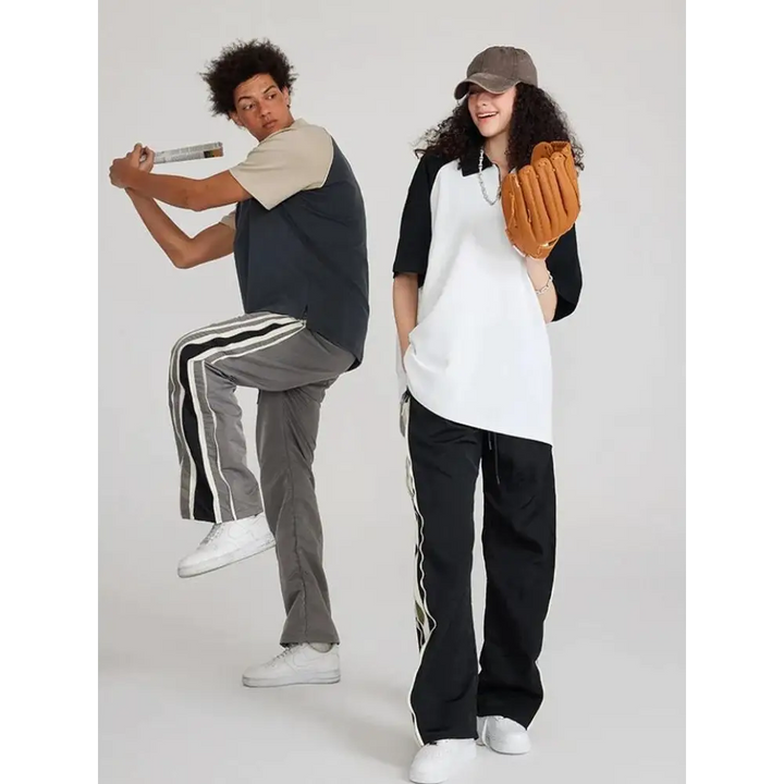 Unisex polo tee with classic collar and contrast color design