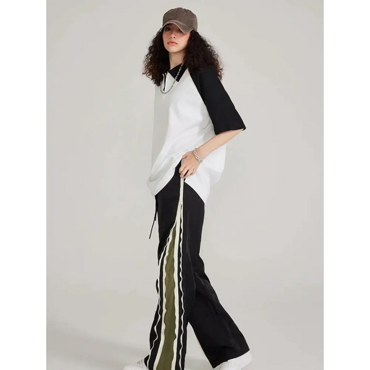 Unisex polo tee with classic collar and contrast color design - white / s