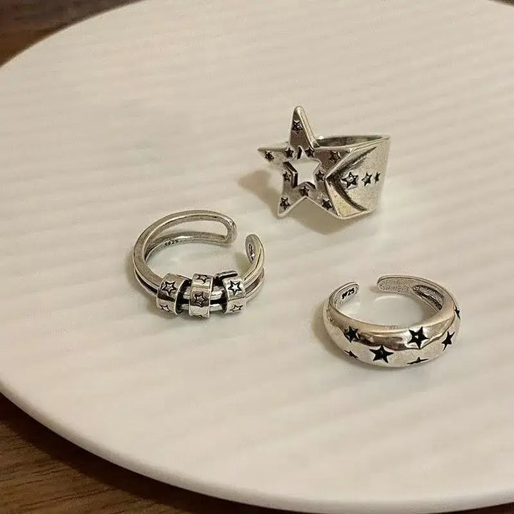 Bold star shaped rings made from durable zinc alloy