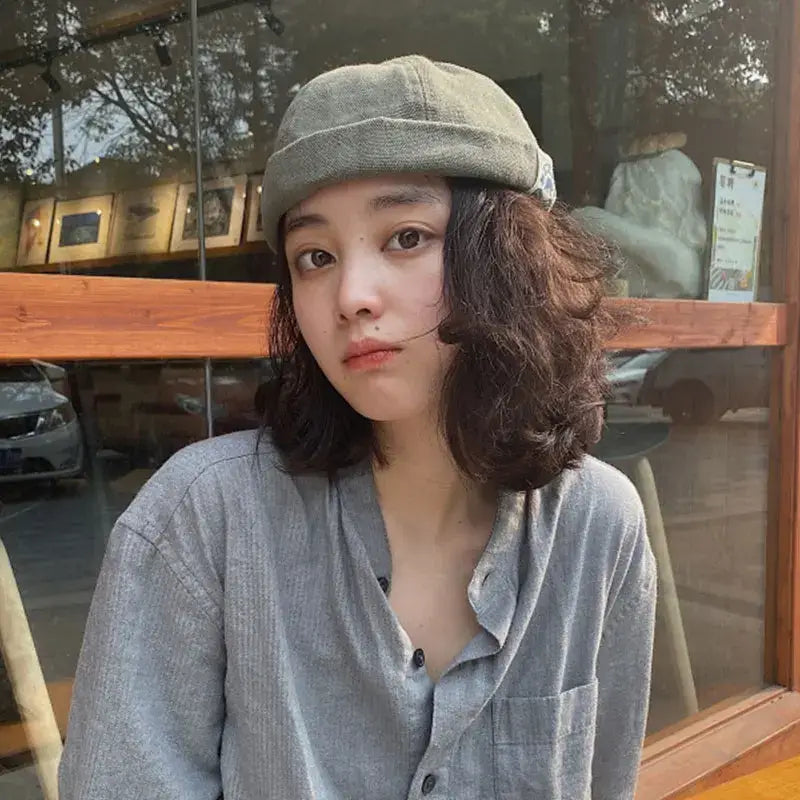 Solid-colored vintage beanies in soft cotton fabric