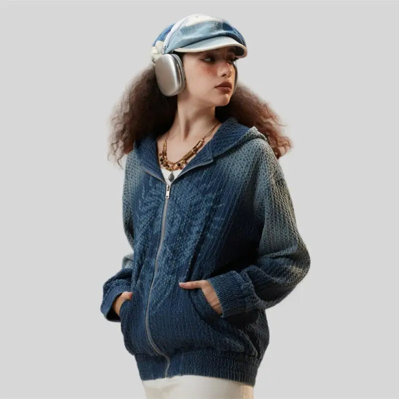 Vintage y2k windbreaker jacket in bluee for stylish outerwear