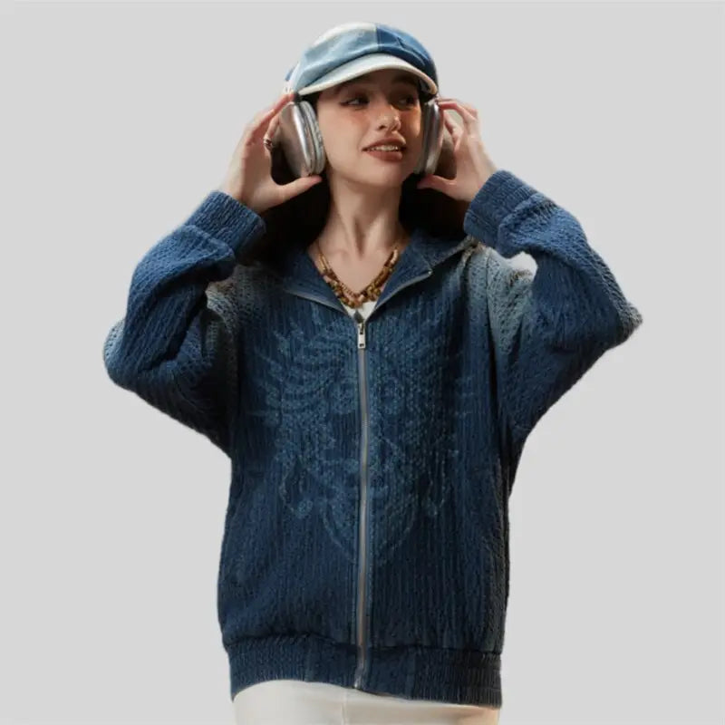 Vintage y2k windbreaker jacket in bluee for stylish outerwear - blue / m
