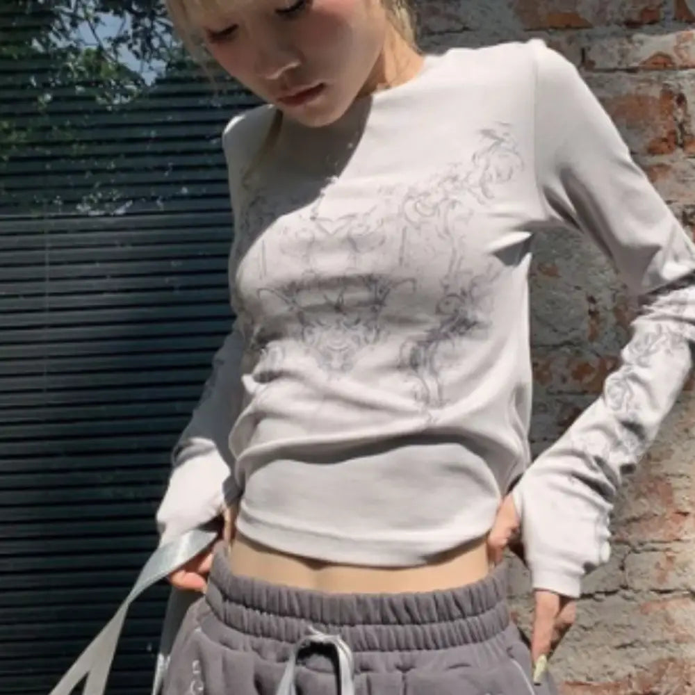 Vintage y2k long sleeve tee for urban fashion enthusiasts