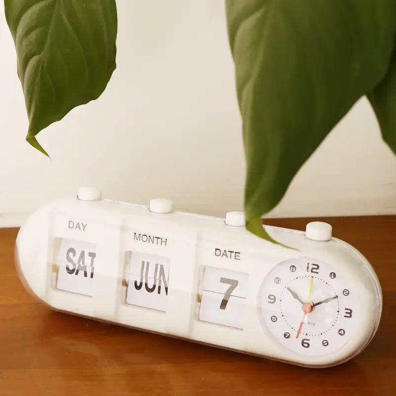 Aesthetic flip clock - white