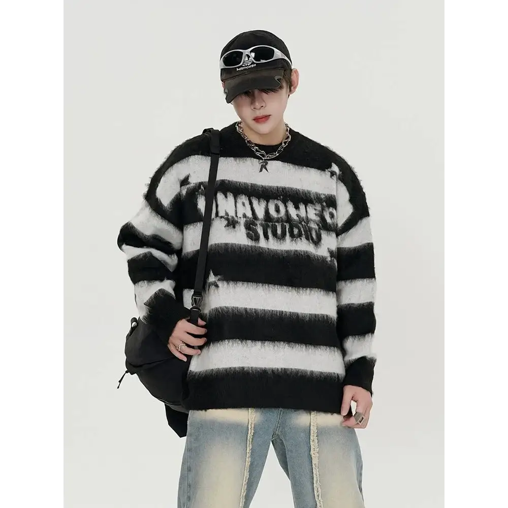 Aesthetic grunge stripe long sleeve sweater - s / black