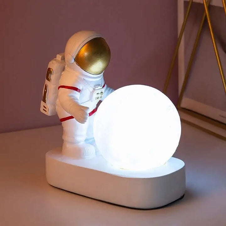 Astronaut bedside lamp