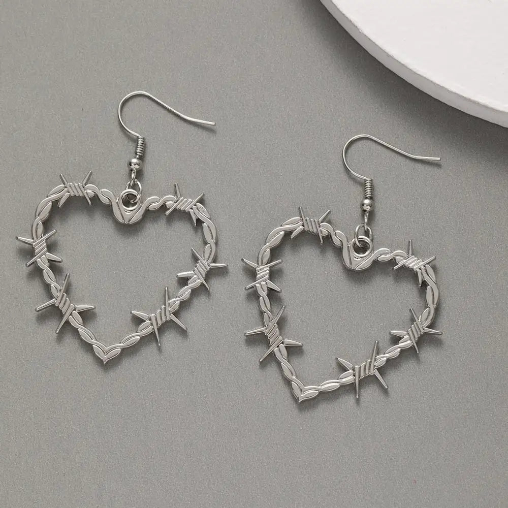 Barbed wire heart earrings for a grandmacore aesthetic - earrings