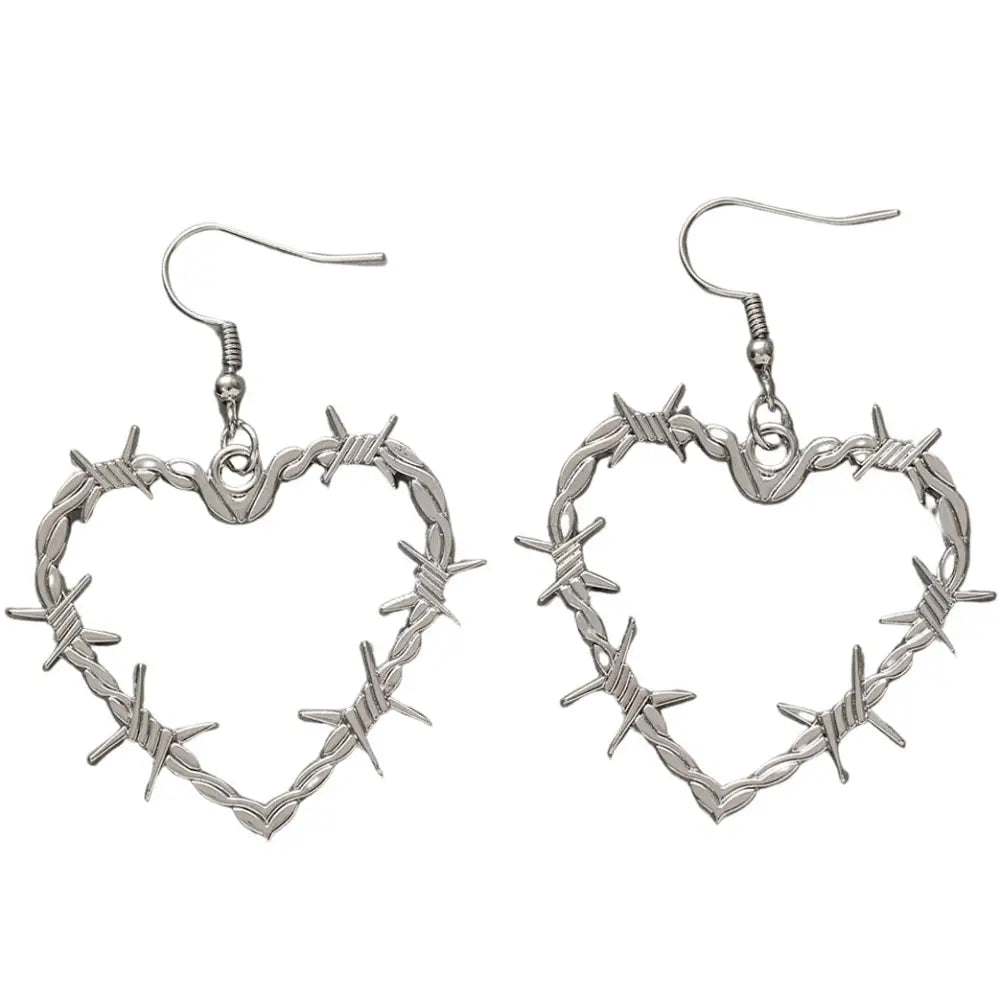 Barbed wire heart earrings for a grandmacore aesthetic - standart / silver - earrings