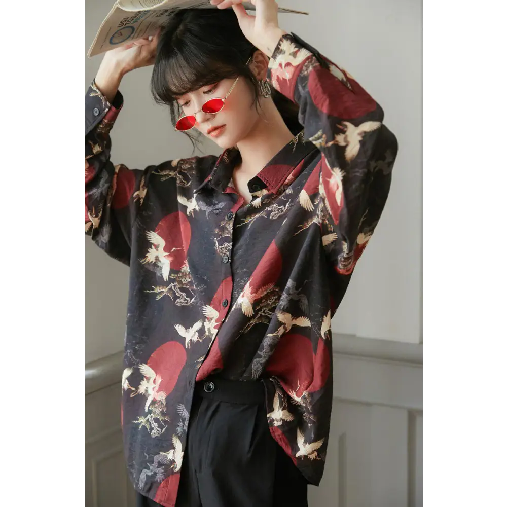 Bird pattern long sleeve shirt for versatile styling