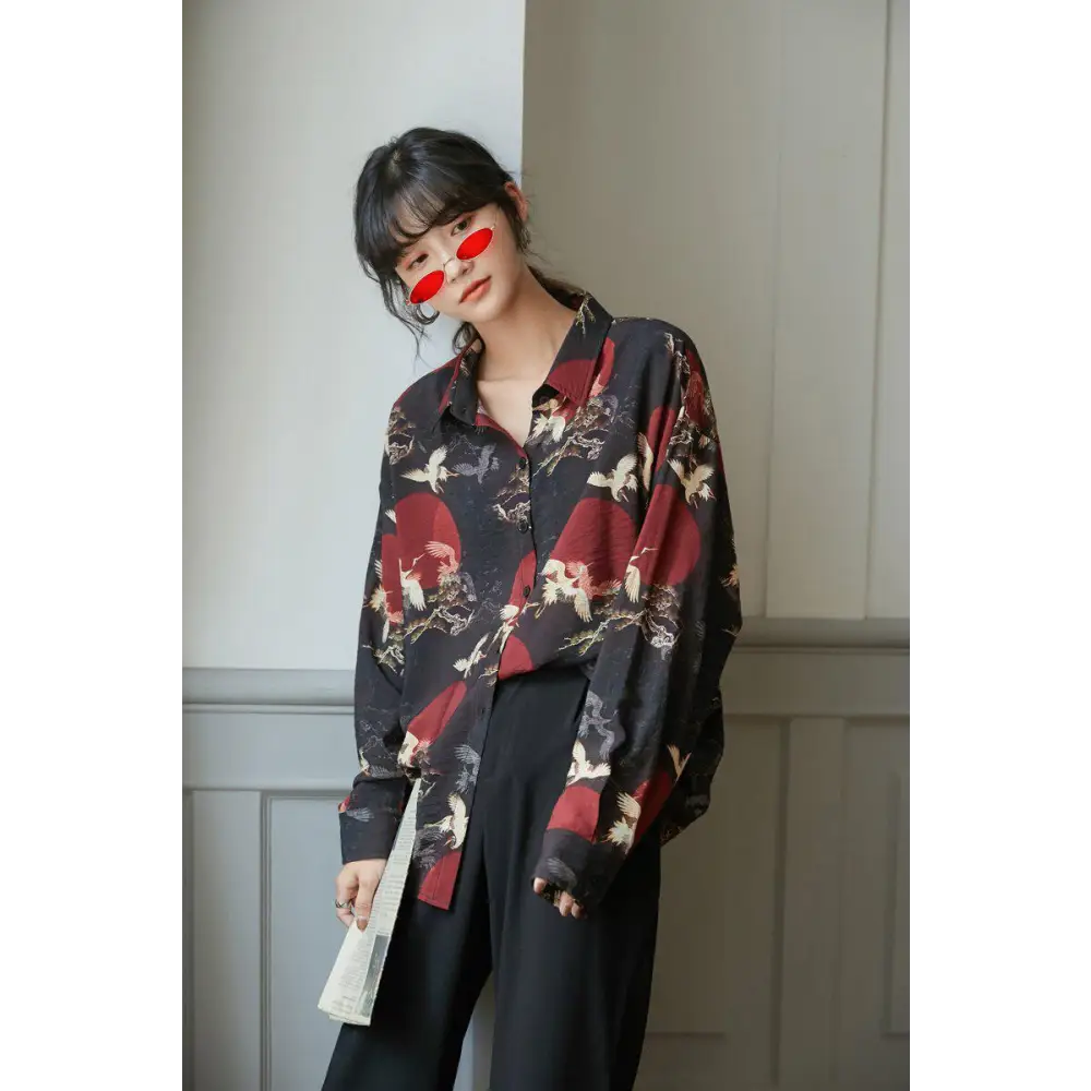 Bird pattern long sleeve shirt for versatile styling