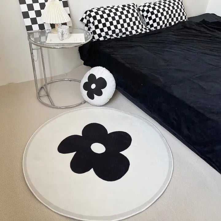 Black and white daisy rug for indie aesthetic home decor - rugs