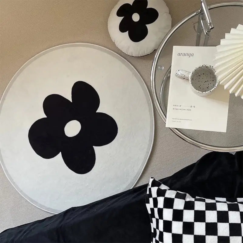 Black and white daisy rug - rugs