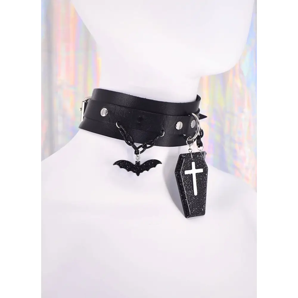 Black shadow choker necklace