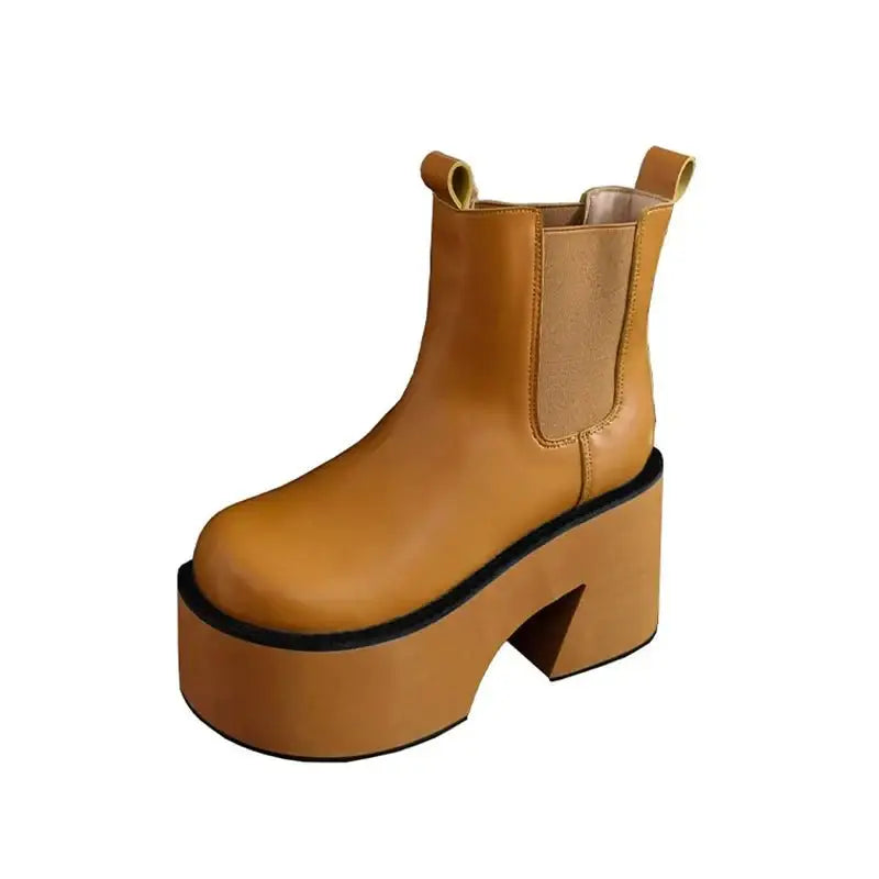 Y2k inspired chelsea boots with square heel and ankle height - brown / us 4.5