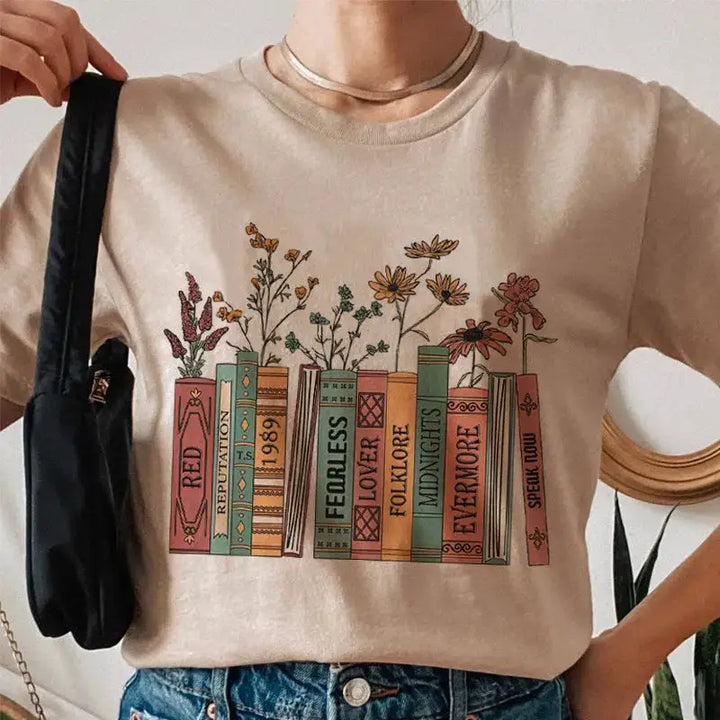 Books & flowers tee