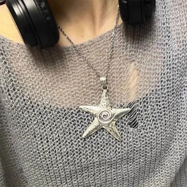 Chunky starfish pendant necklace for unique style - standart / silver