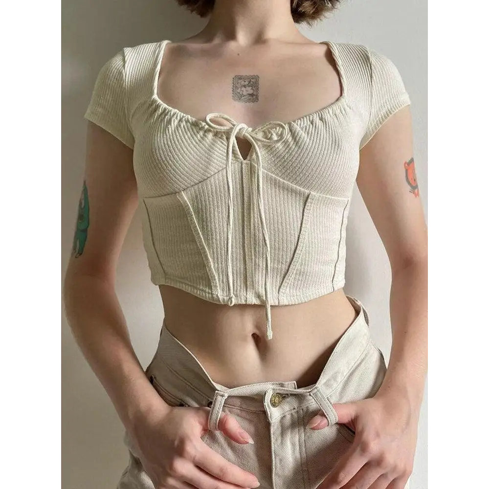 Beige coquette aesthetic corset with square neckline and tie fastening - crop top