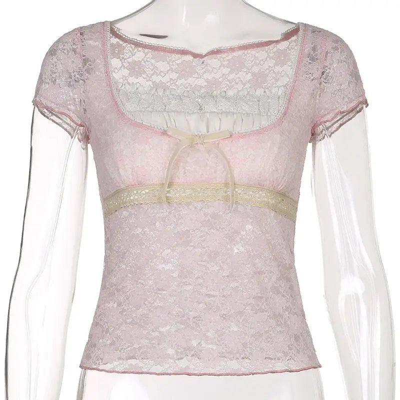 Coquette lace detailed top - crop