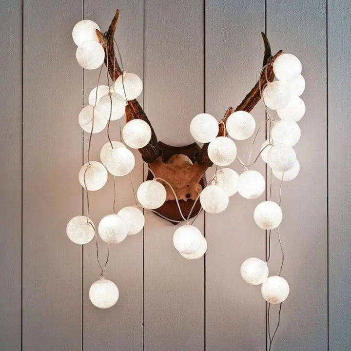 Aesthetic cotton ball string lights for room ambiance - warm white / battery